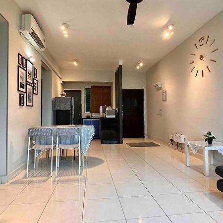 Moderm Spacious 6Pax S Pice Penang Bayan Lepas Zewnętrze zdjęcie
