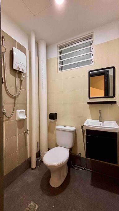 Moderm Spacious 6Pax S Pice Penang Bayan Lepas Zewnętrze zdjęcie