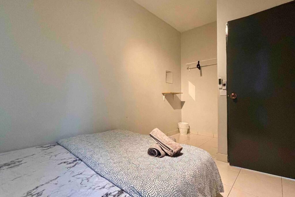 Moderm Spacious 6Pax S Pice Penang Bayan Lepas Zewnętrze zdjęcie